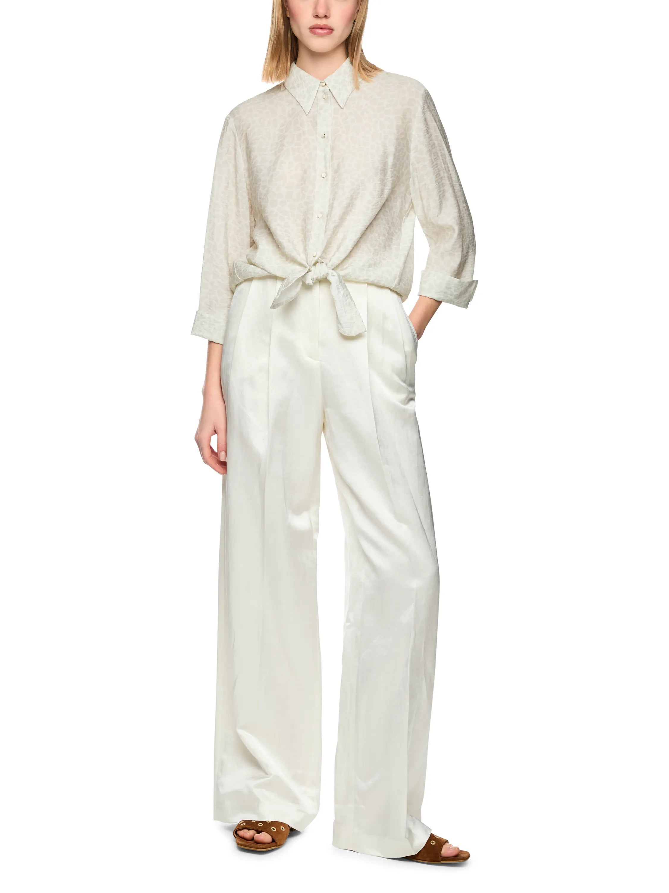 Bluse mit Knotendetail
