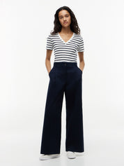 SLIM CODY V-NK SS, WHITE