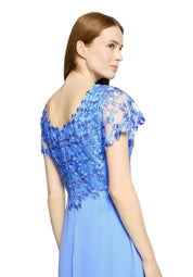 Abendkleid mit Spitzenstickerei