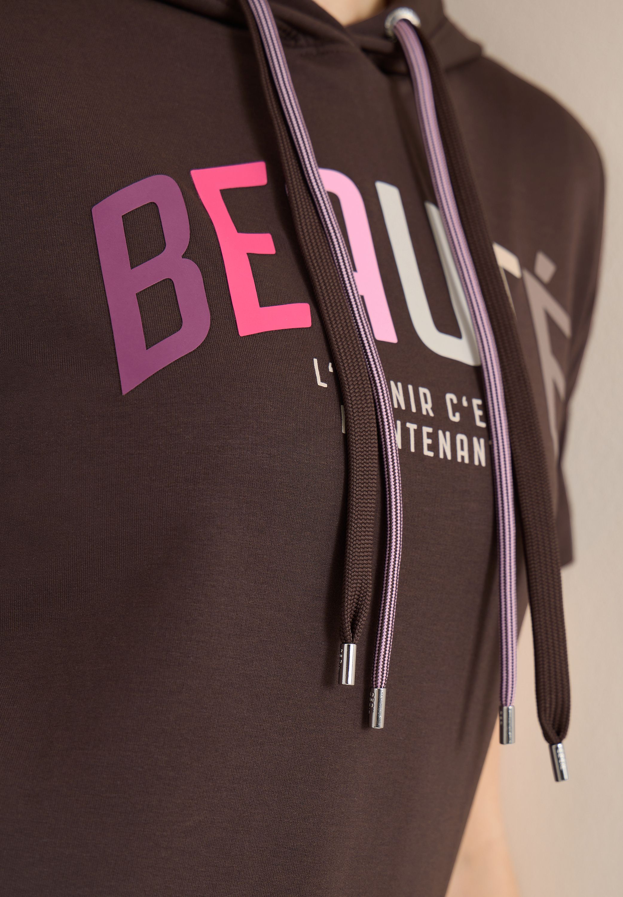 T-Shirt Regular Fit mit Kapuze