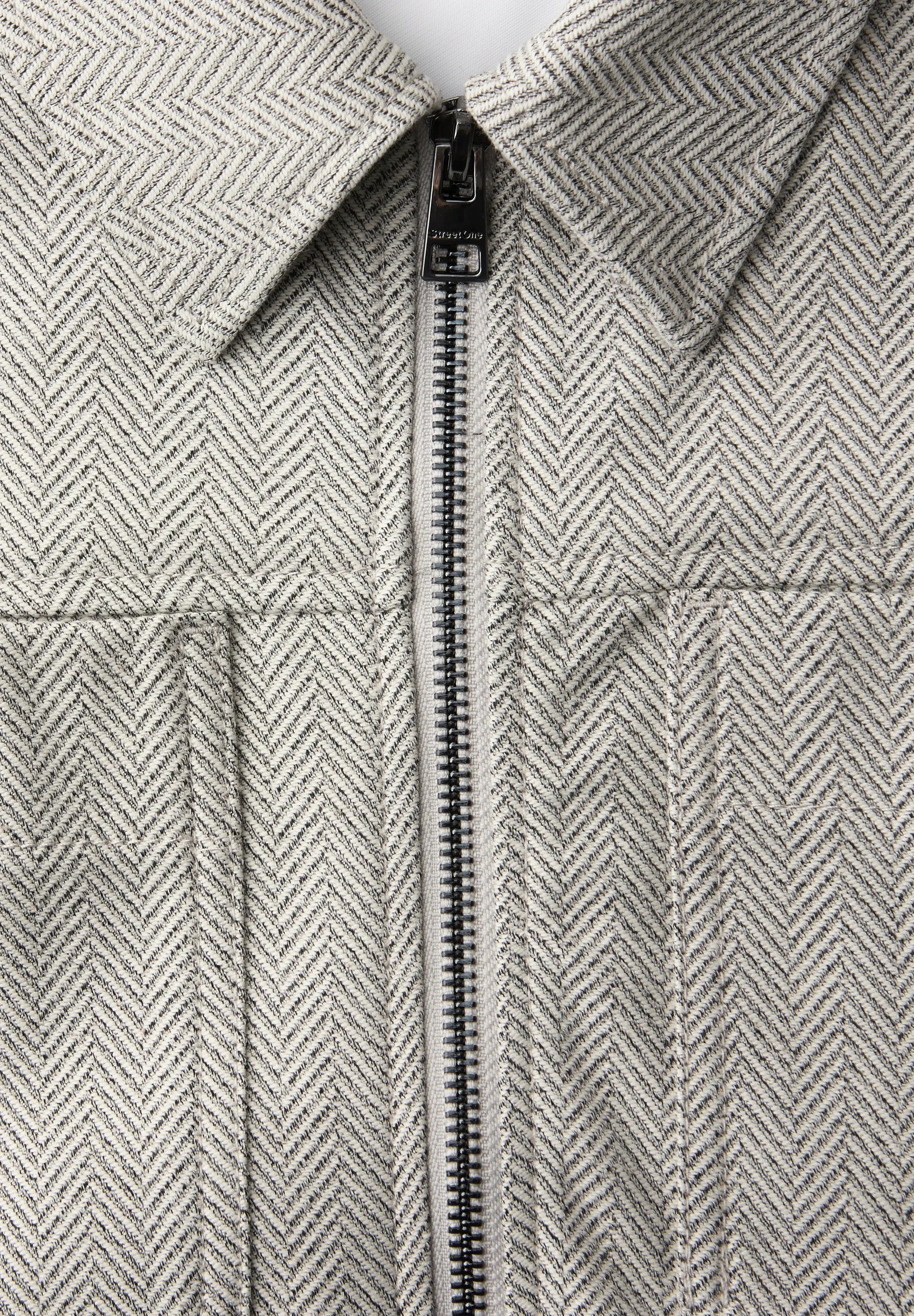 Jacke mit Fischgrätmuster