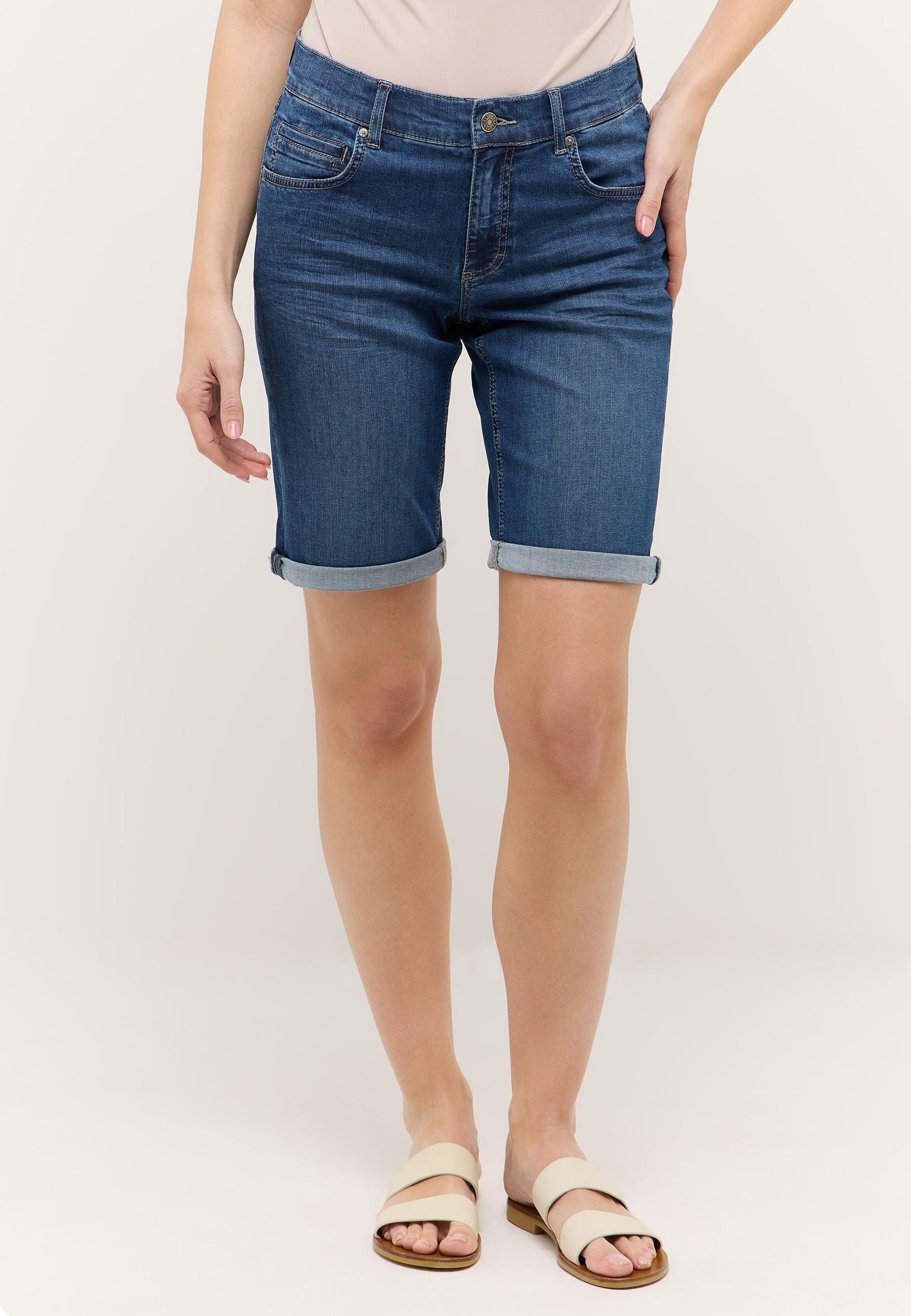 Bermudashorts TURN UP Straight Fit