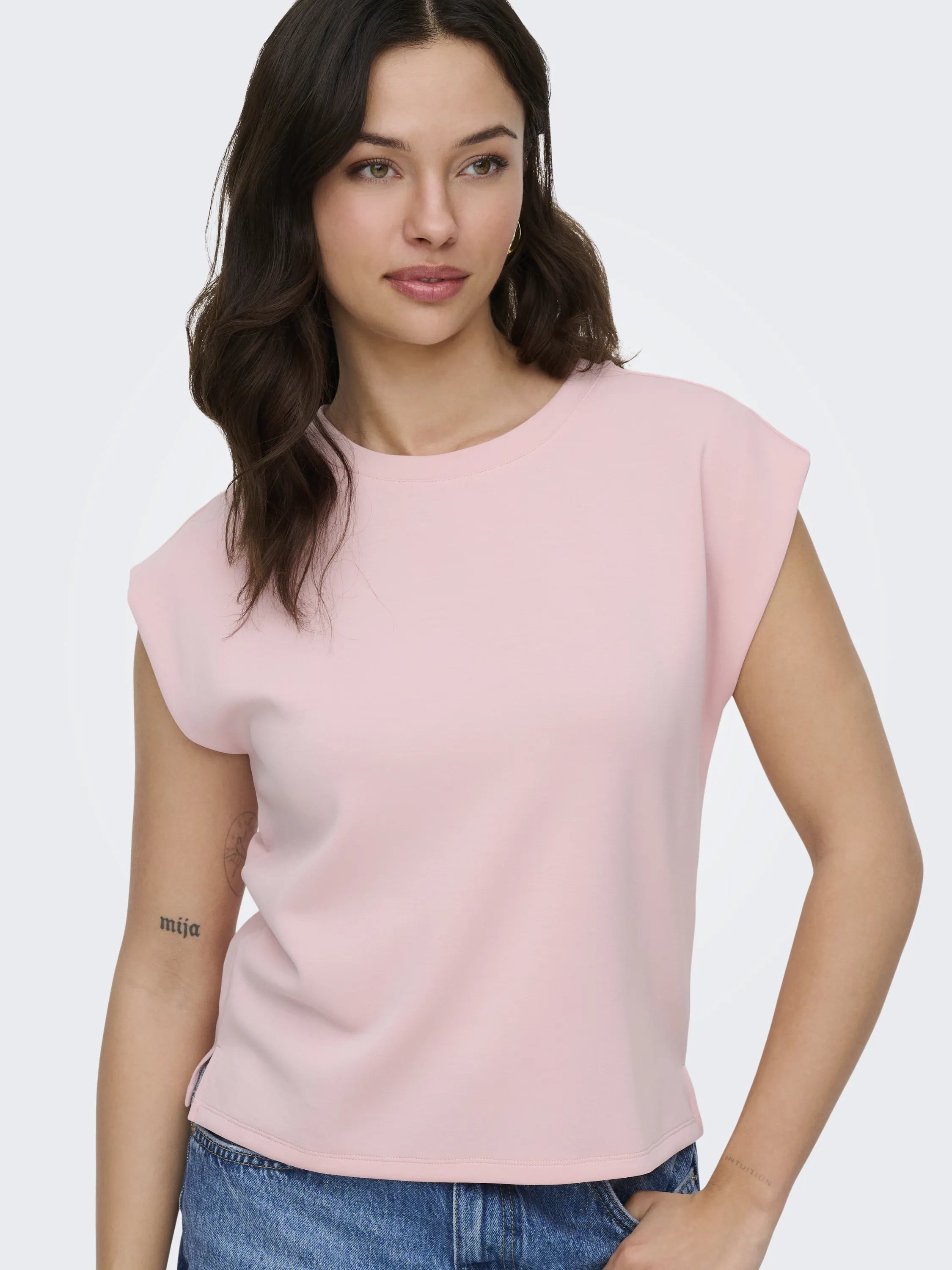 Top MAYA