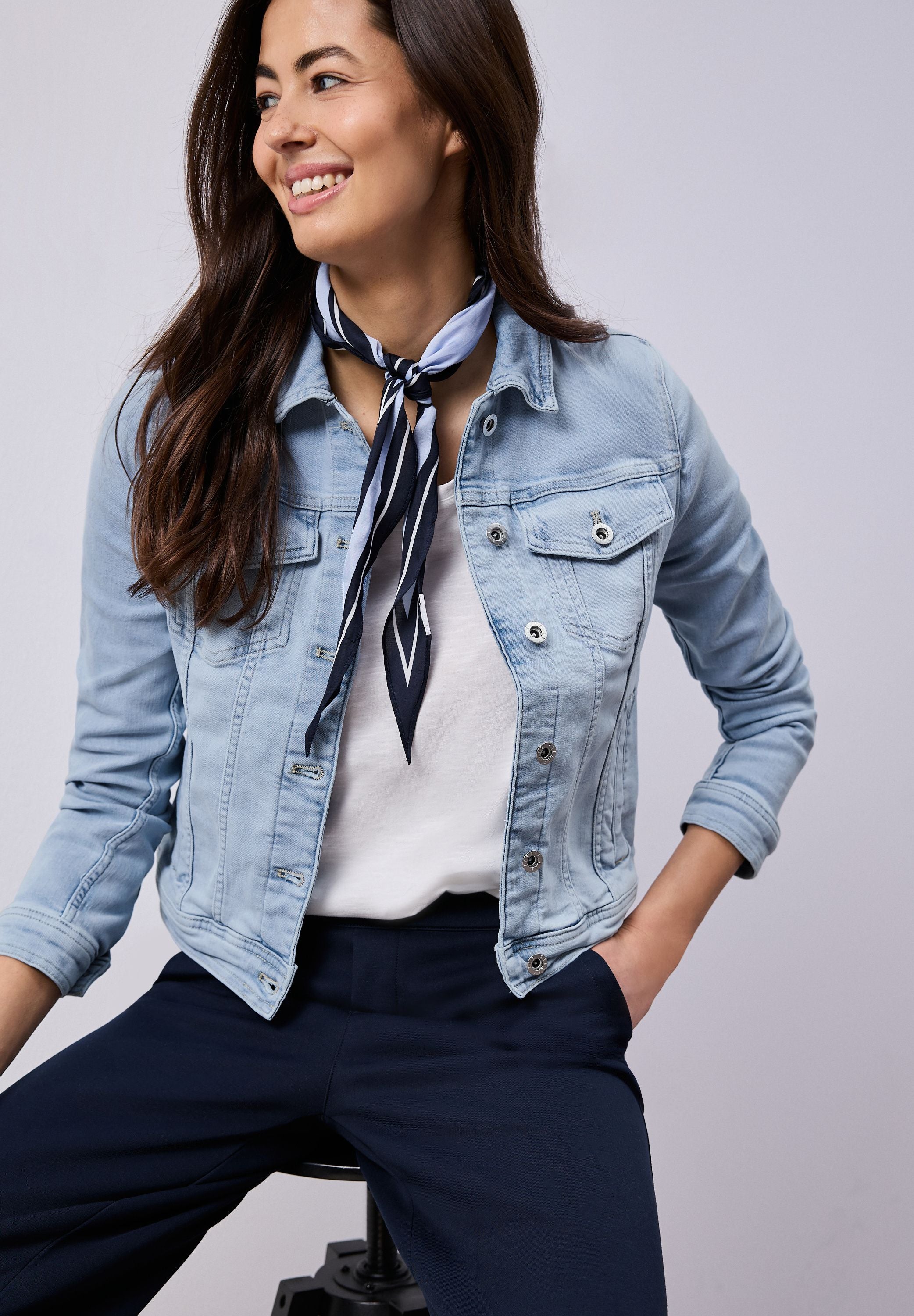 Jeansjacke Regular Fit aus aus Baumwollmix