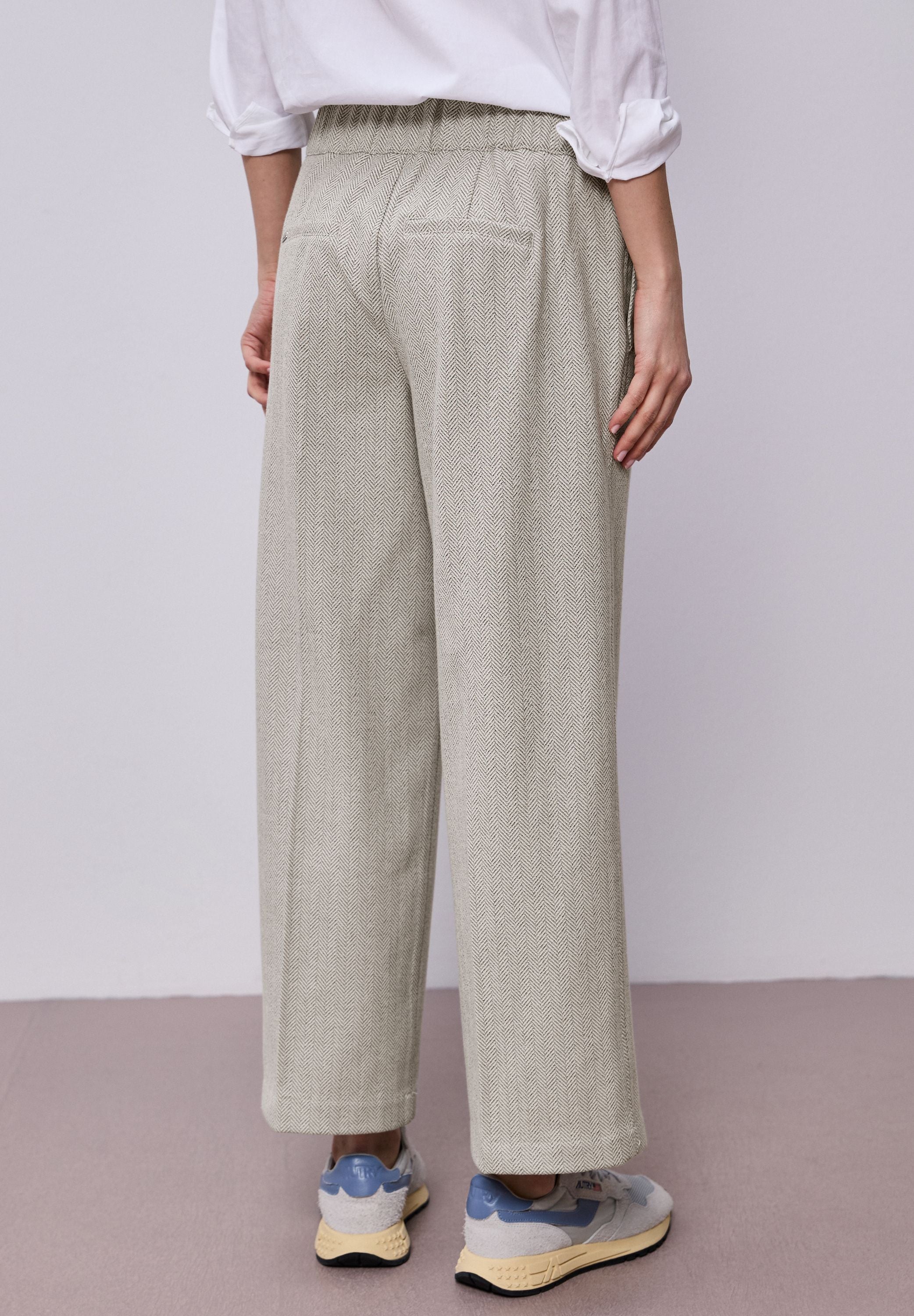 High Waist Wide Leg Hose mit Knopfdetail