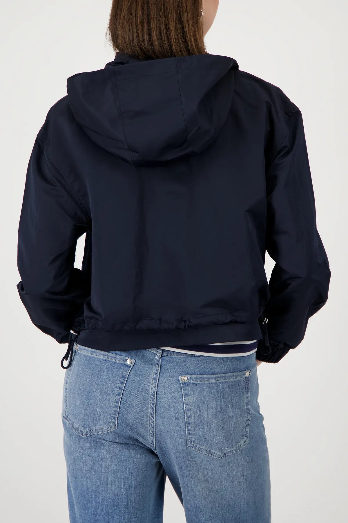Nylon-Jacke mit Kapuze