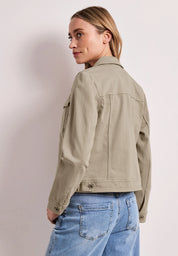 Jeansjacke im Colored-Denim-Look