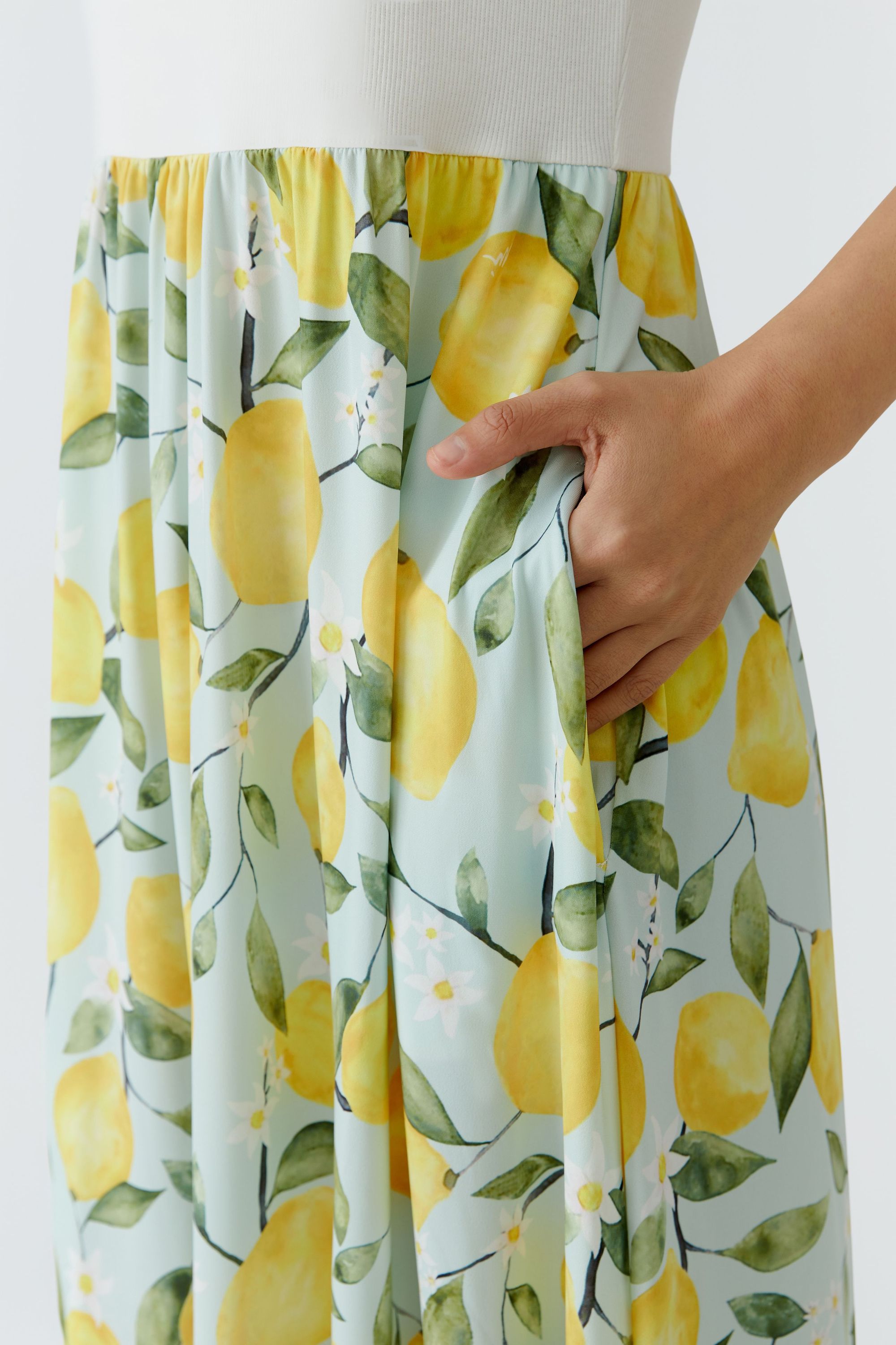 Sommerkleid Midi mit Print