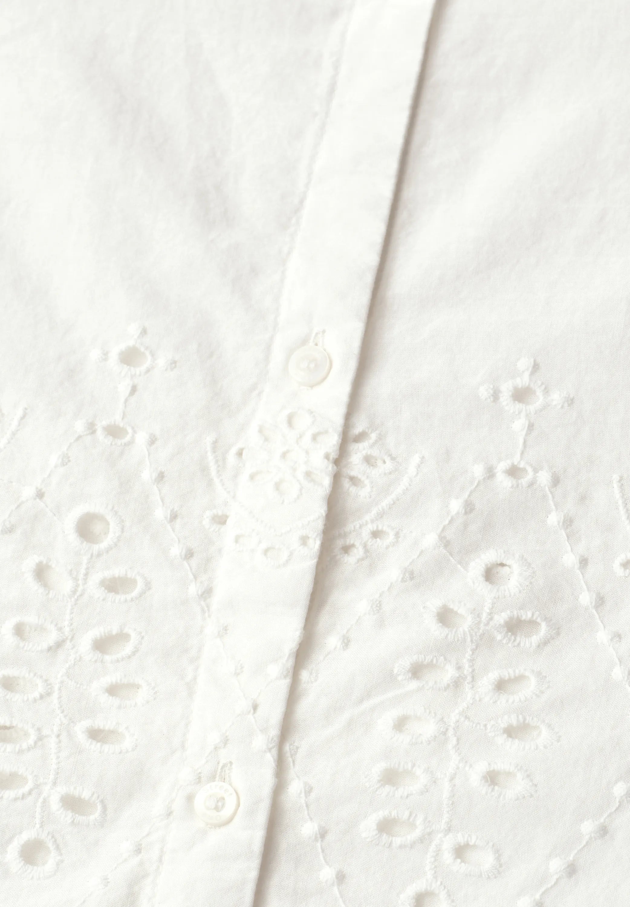 Bluse mit Shiffleydetails