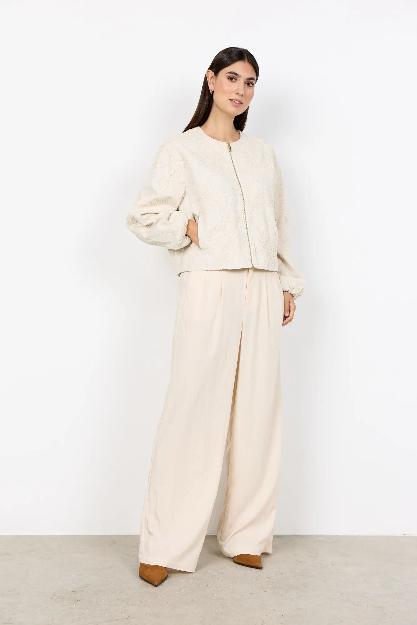 Jacke GERDA mit Stickereien