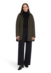 Steppjacke mit Kapuze
