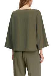 Bluse mit weiten Ärmeln