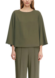 Bluse mit weiten Ärmeln