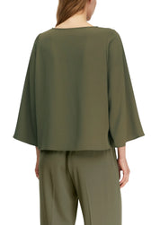 Bluse mit weiten Ärmeln