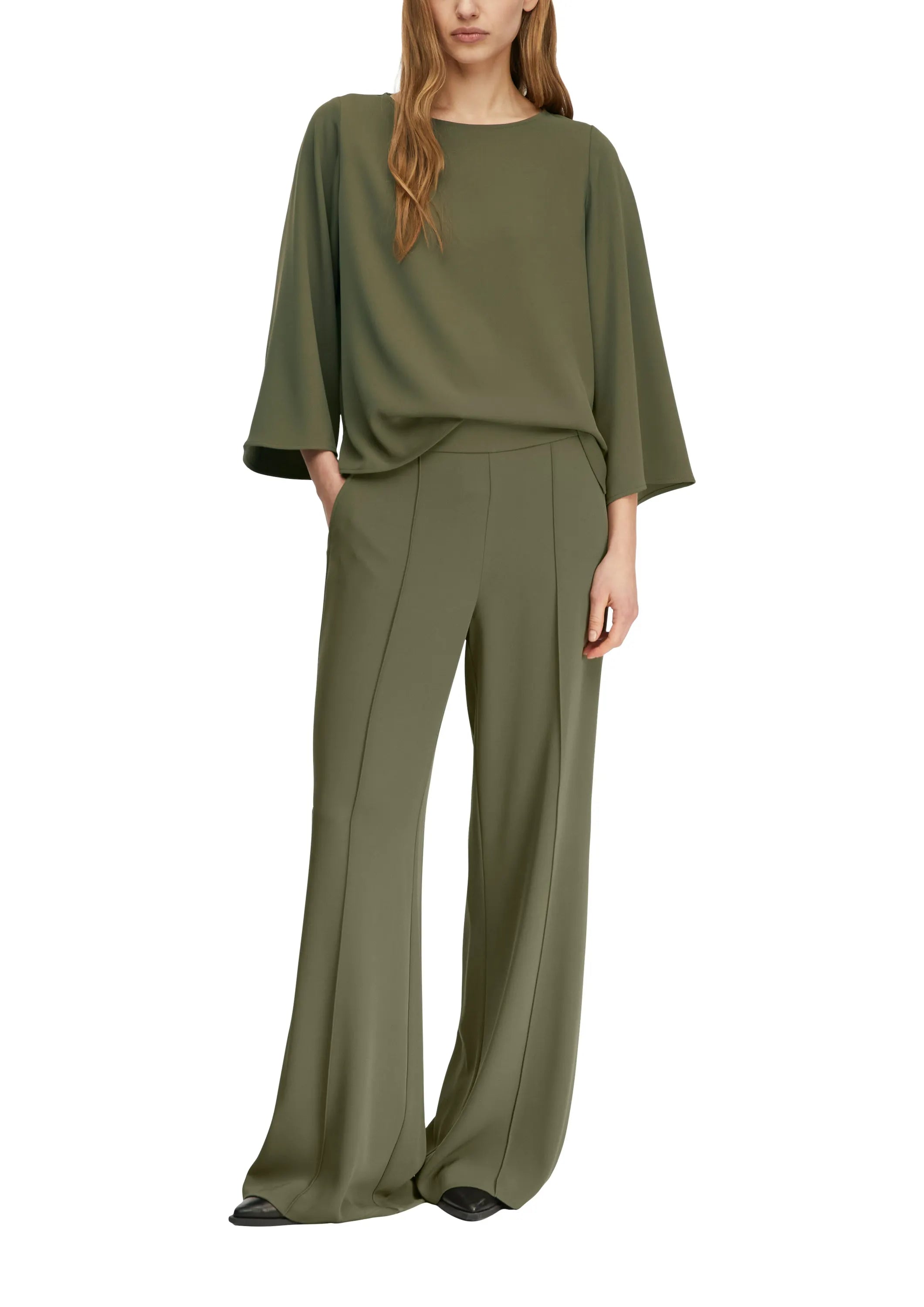 Bluse mit weiten Ärmeln