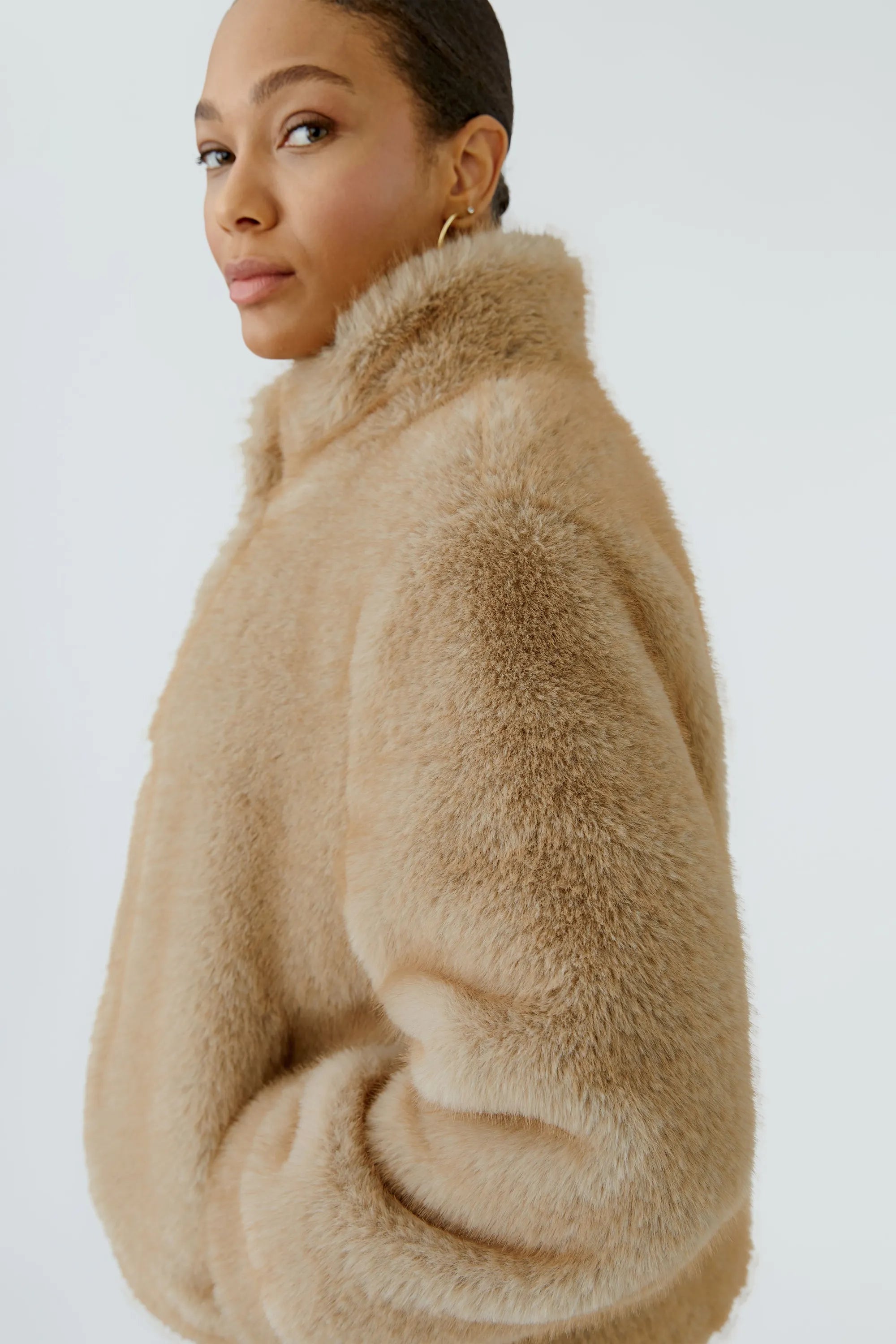 Kuscheljacke aus Kunstfell