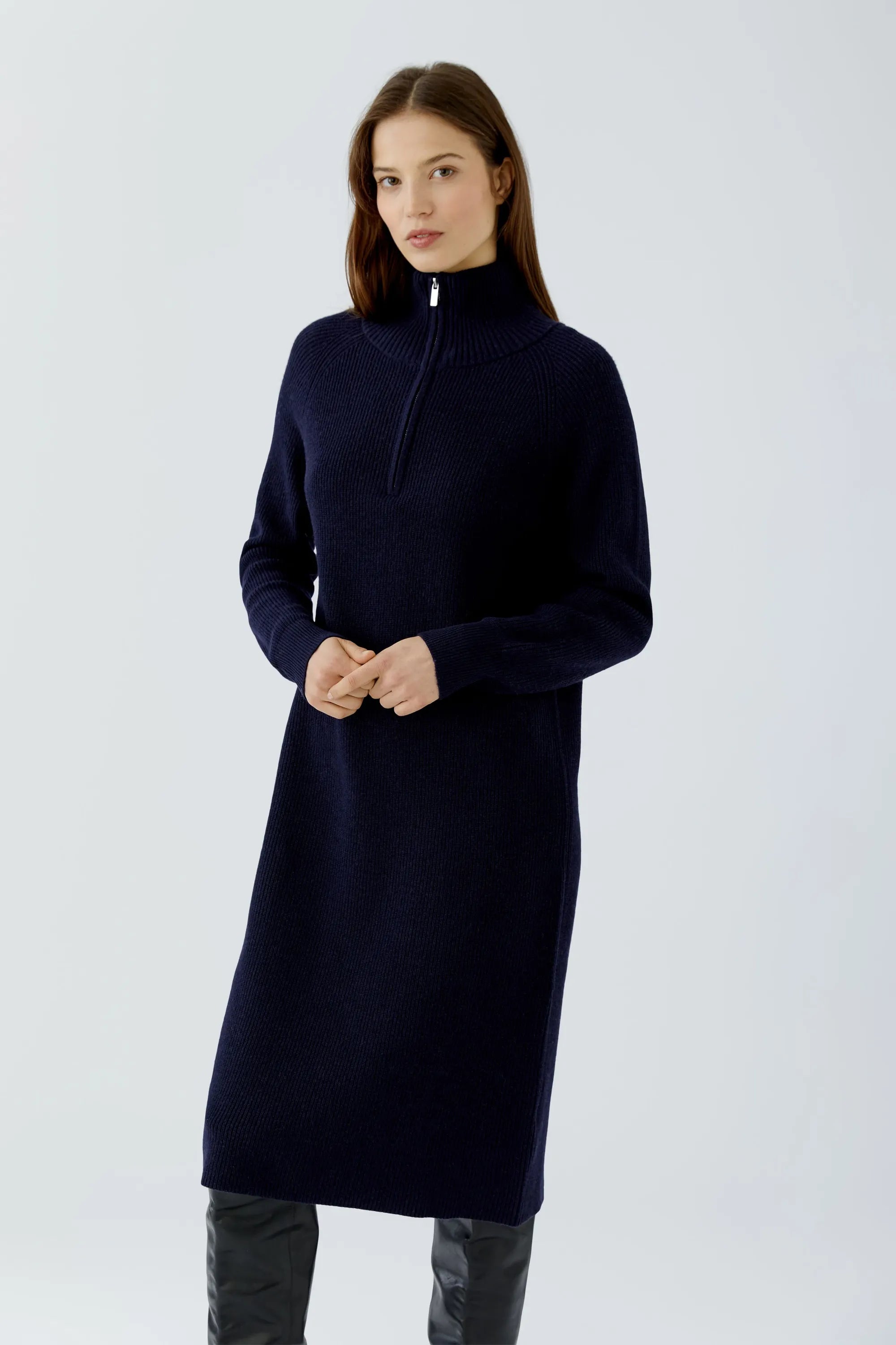 Strickkleid Midi mit Stehkragen