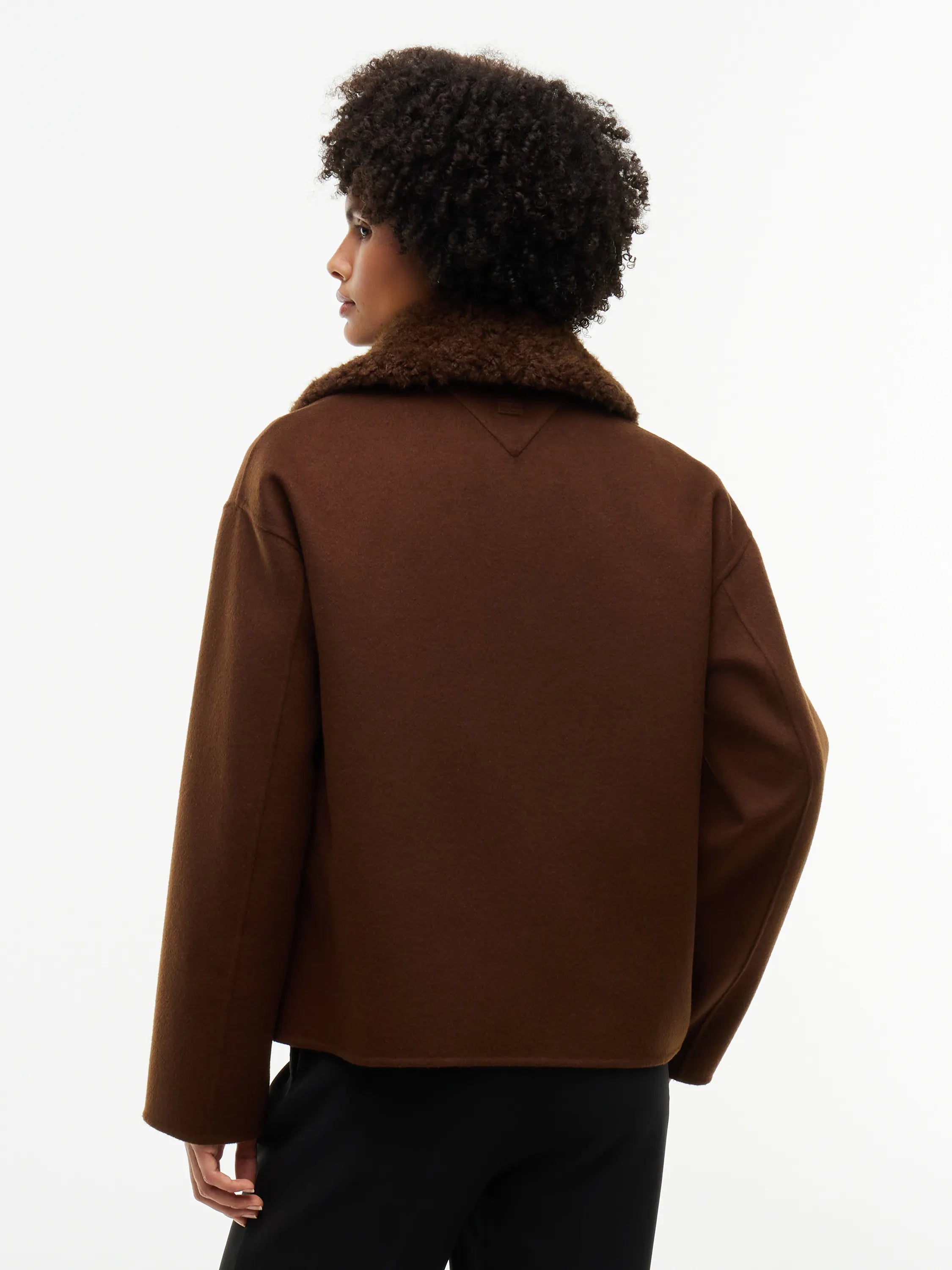 Wolljacke mit Kunstpelz-Kragen