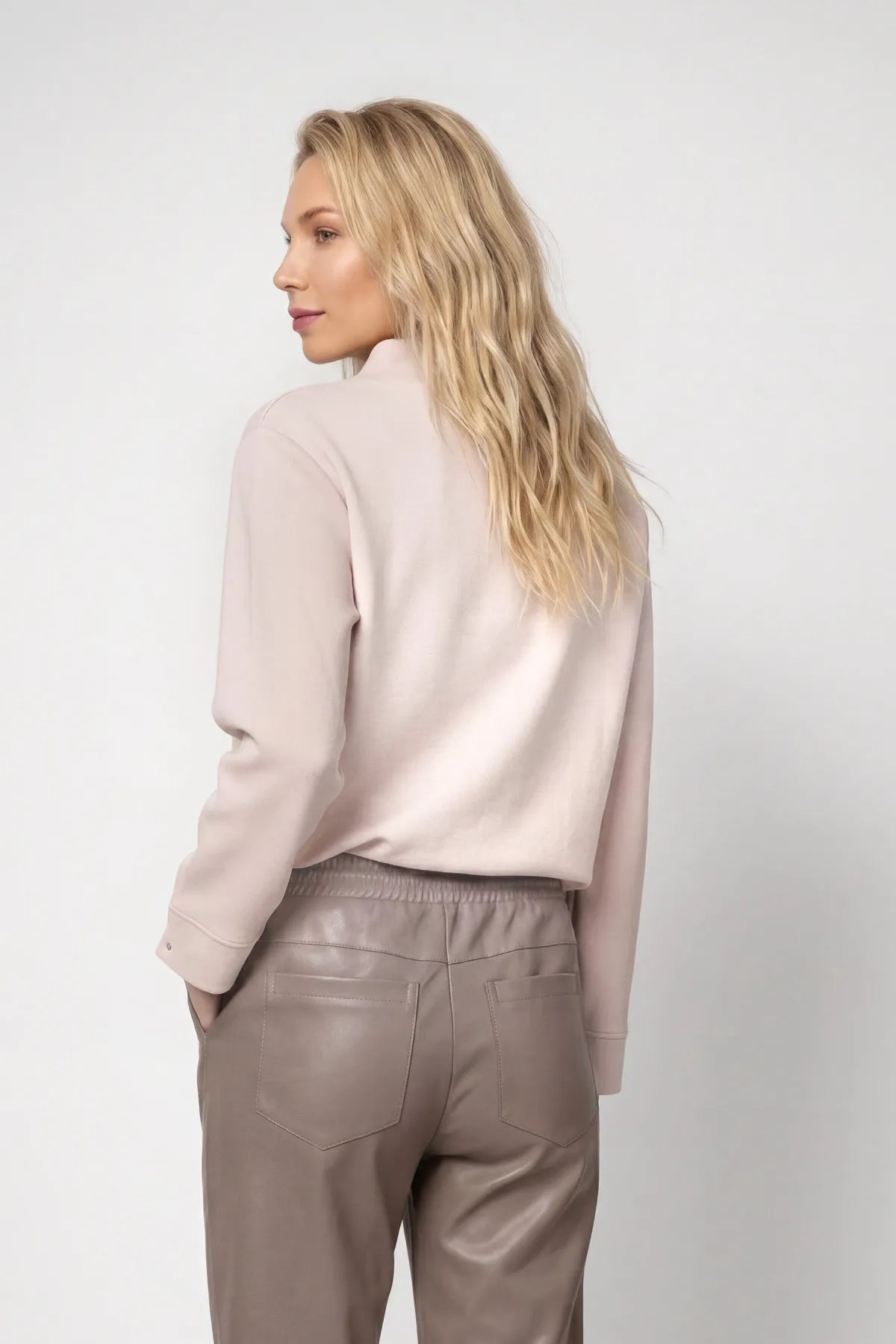 Sweatshirt mit Stehkragen