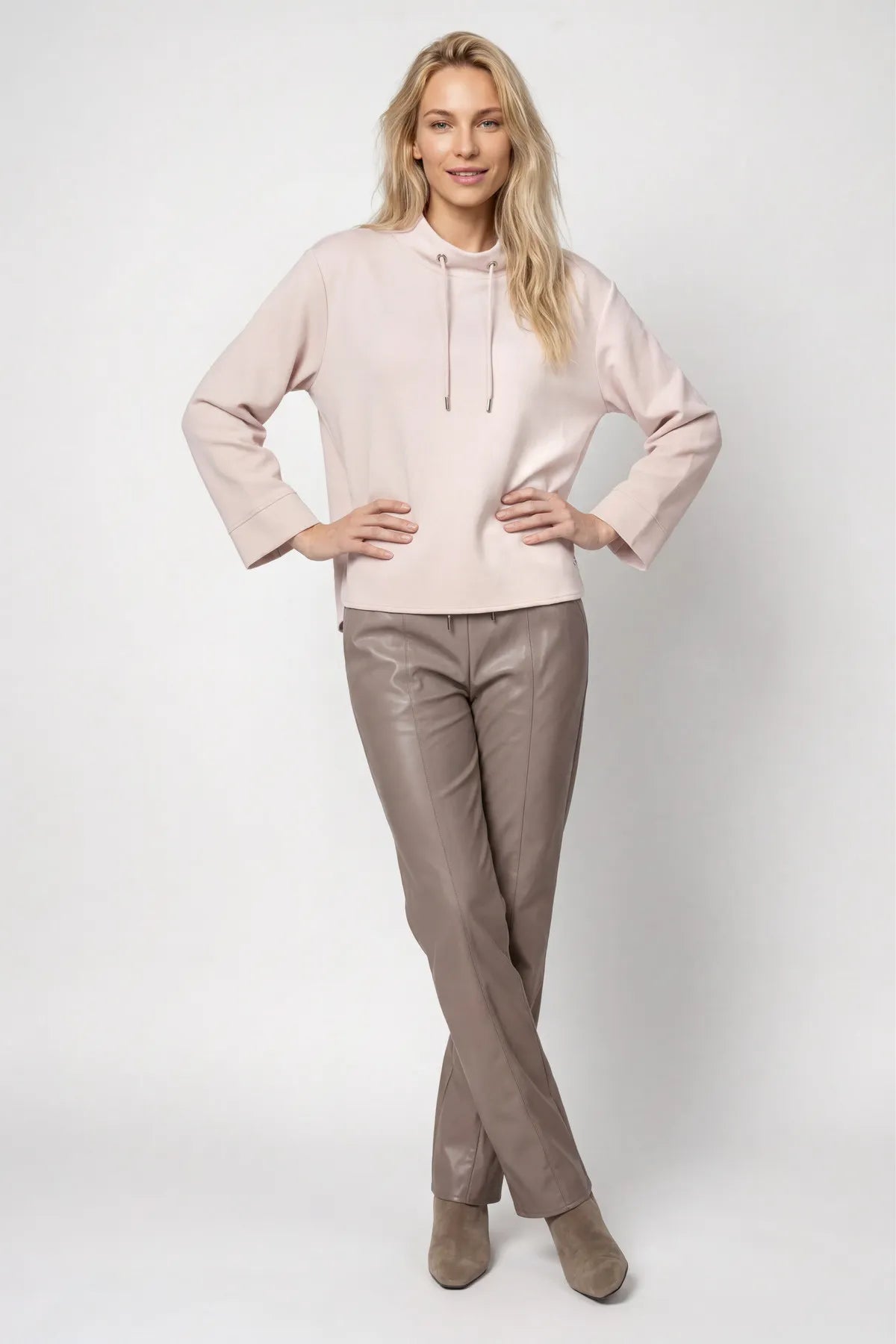Sweatshirt mit Stehkragen