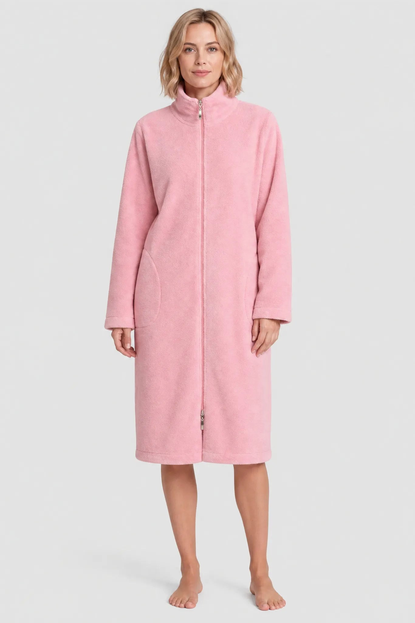 Robe mit Stehkragen