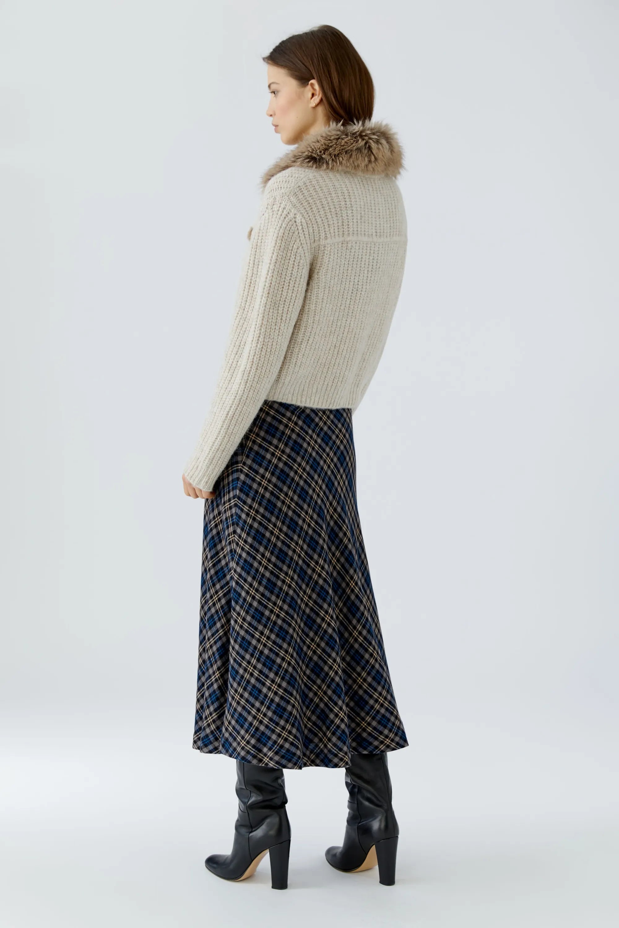 Strickjacke mit abknöpfbarem Kunstfellkragen