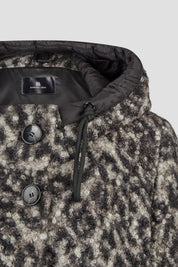 Wolljacke mit Kapuze