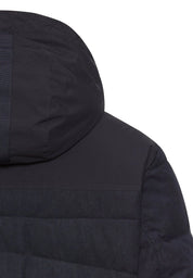 Winterjacke mit abnehmbarer Kapuze