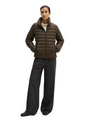 Steppjacke mit Stehkragen