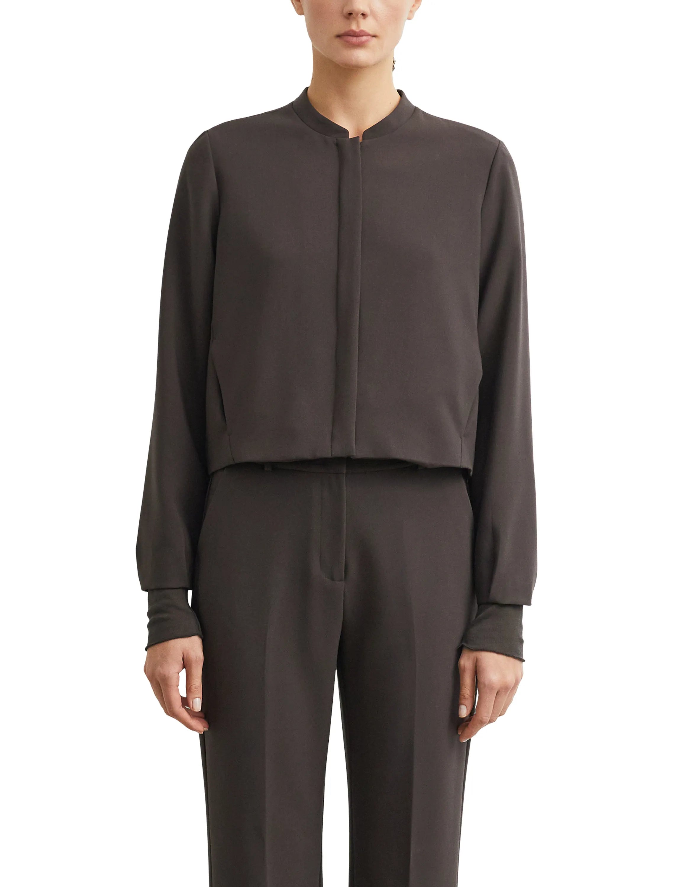 Leichte Jacke mit Rundhals