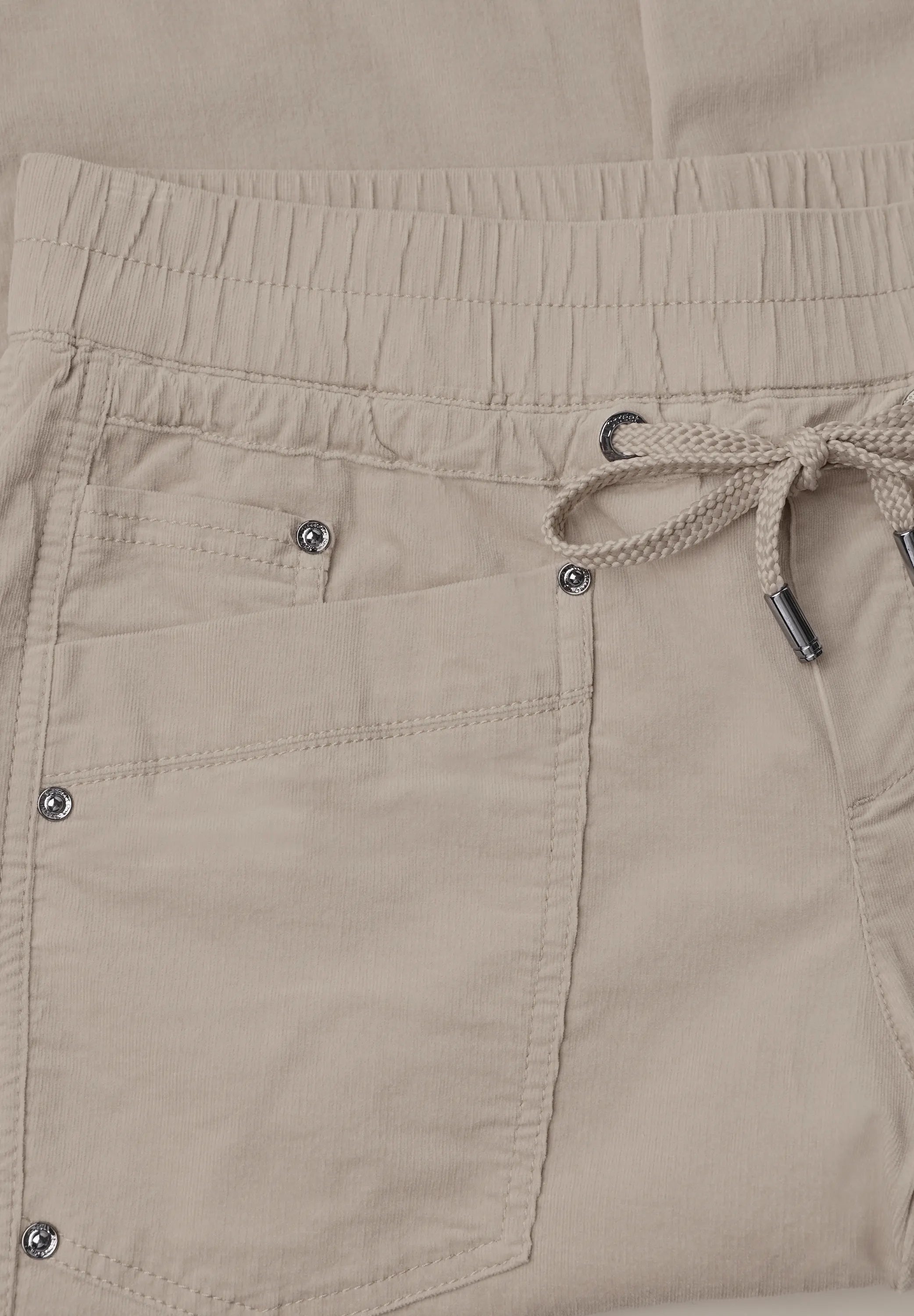 Cordhose Loose Fit