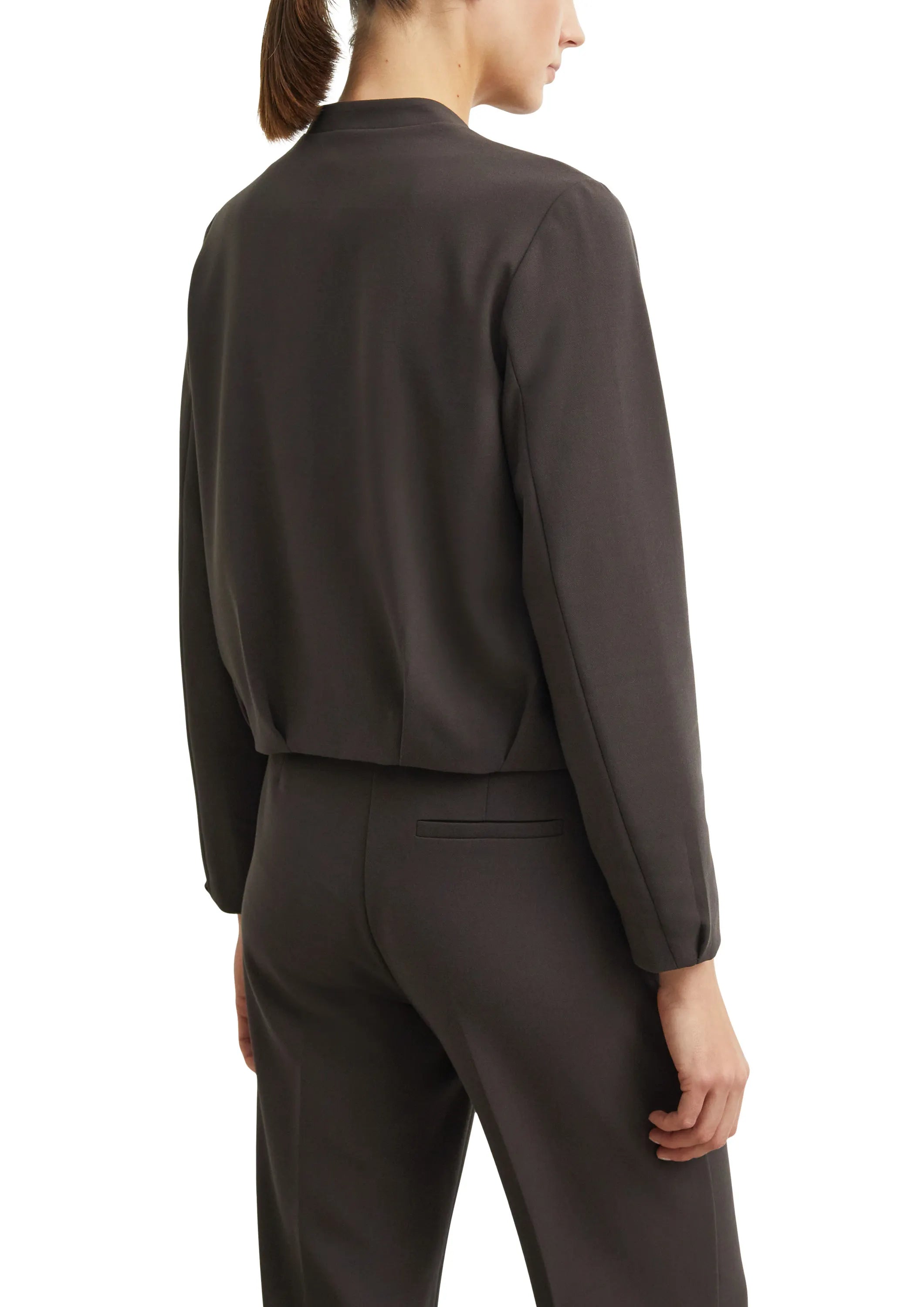 Leichte Jacke mit Rundhals