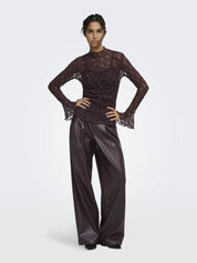 Bluse aus Spitze