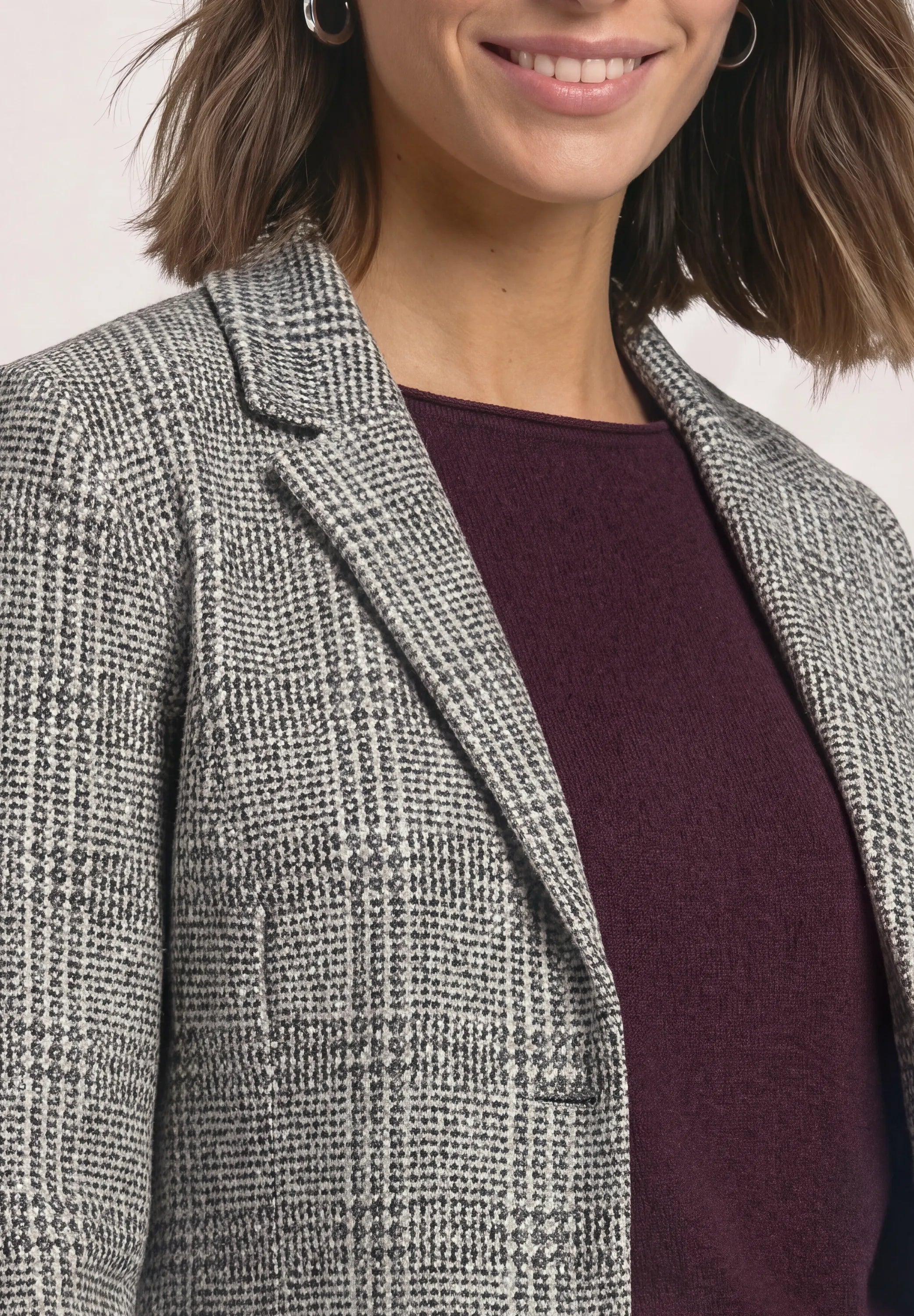 Blazer mit Karomuster und Knöpfen