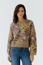 Strickpullover mit Blumenstickerei