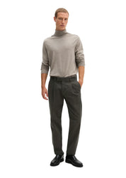 Chinohose OSBY PLEATS Tapered Fit