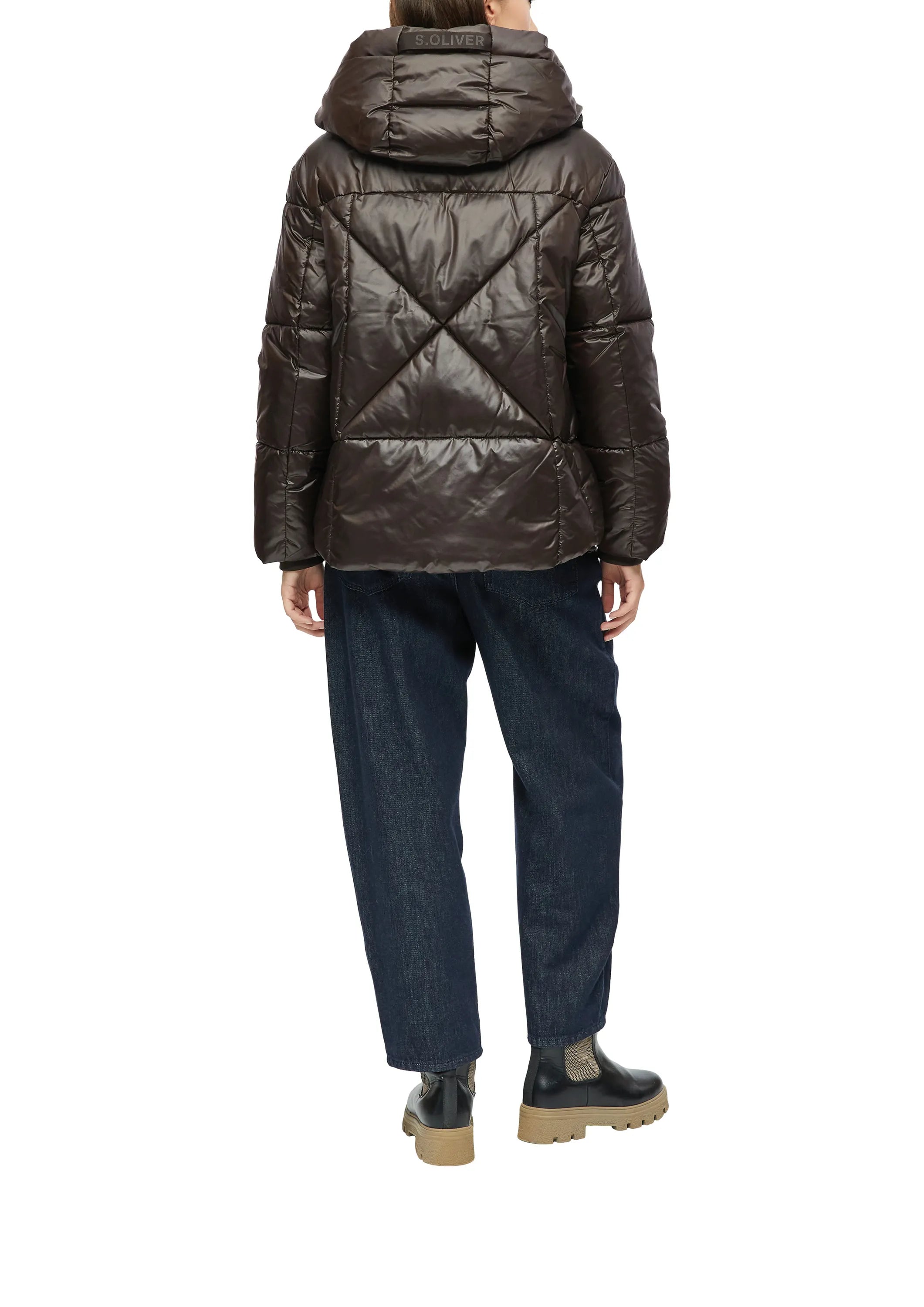 Steppjacke mit Kapuze