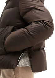 Daunenjacke mit Kapuze