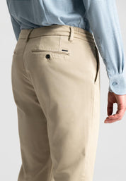 Chinohose Tapered Fit