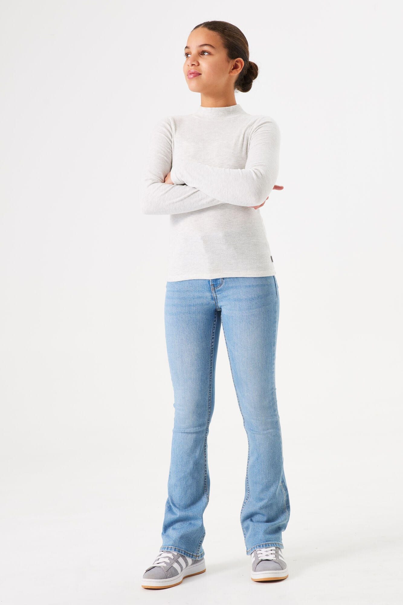 Jeans mit ausgestelltem Bein