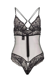 Body mit Spitze