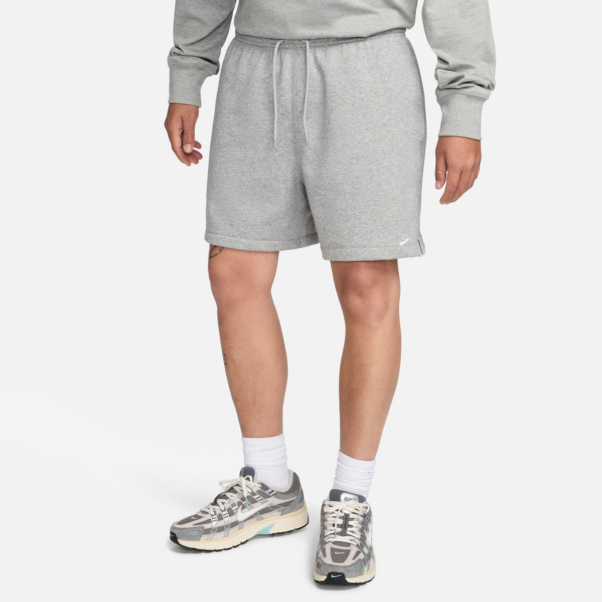 M NK CLUB FLOW FT SHORT, DK GREY HE