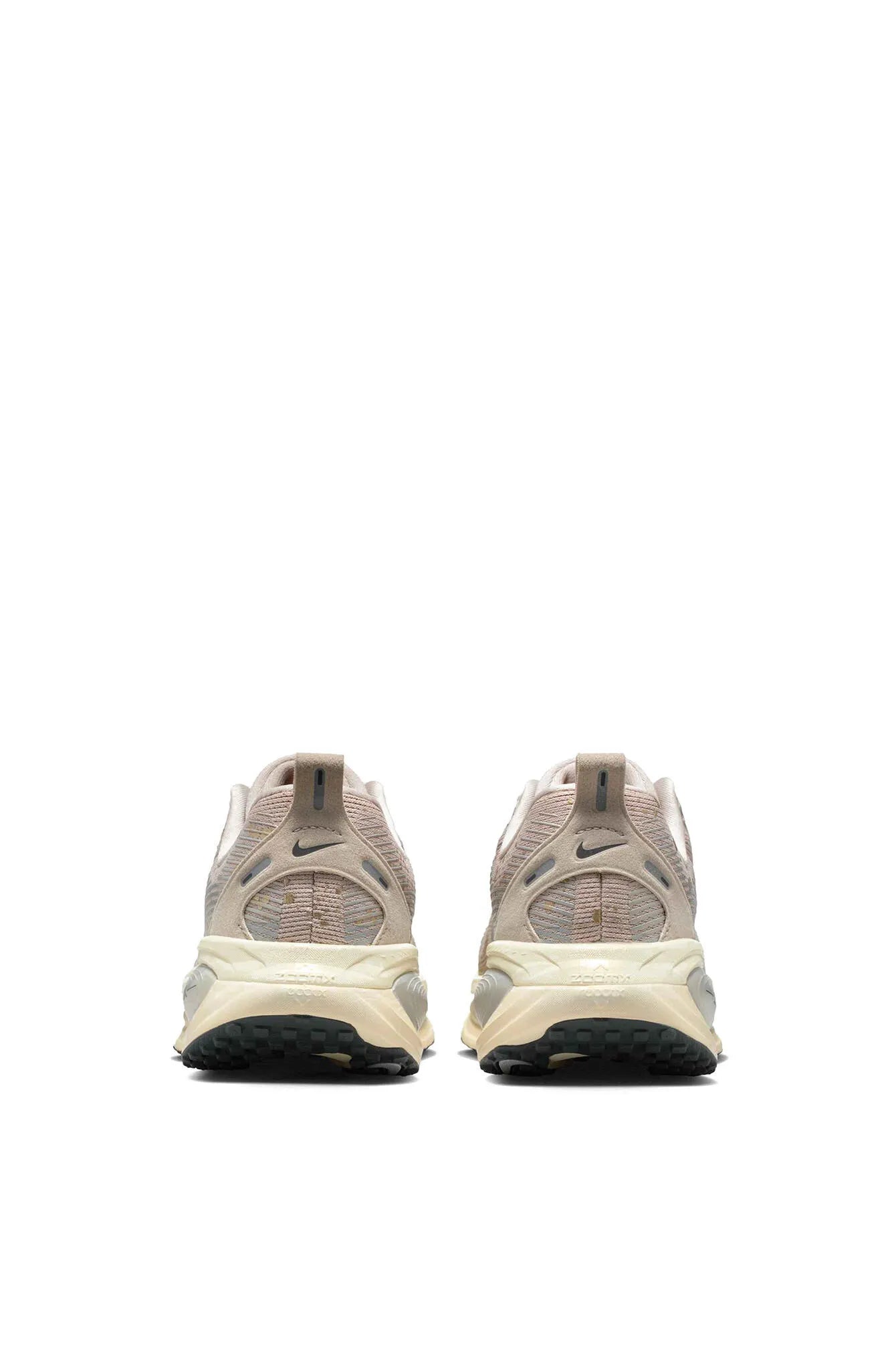Laufschuhe VOMERO 18 SE