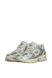 Sneaker 530