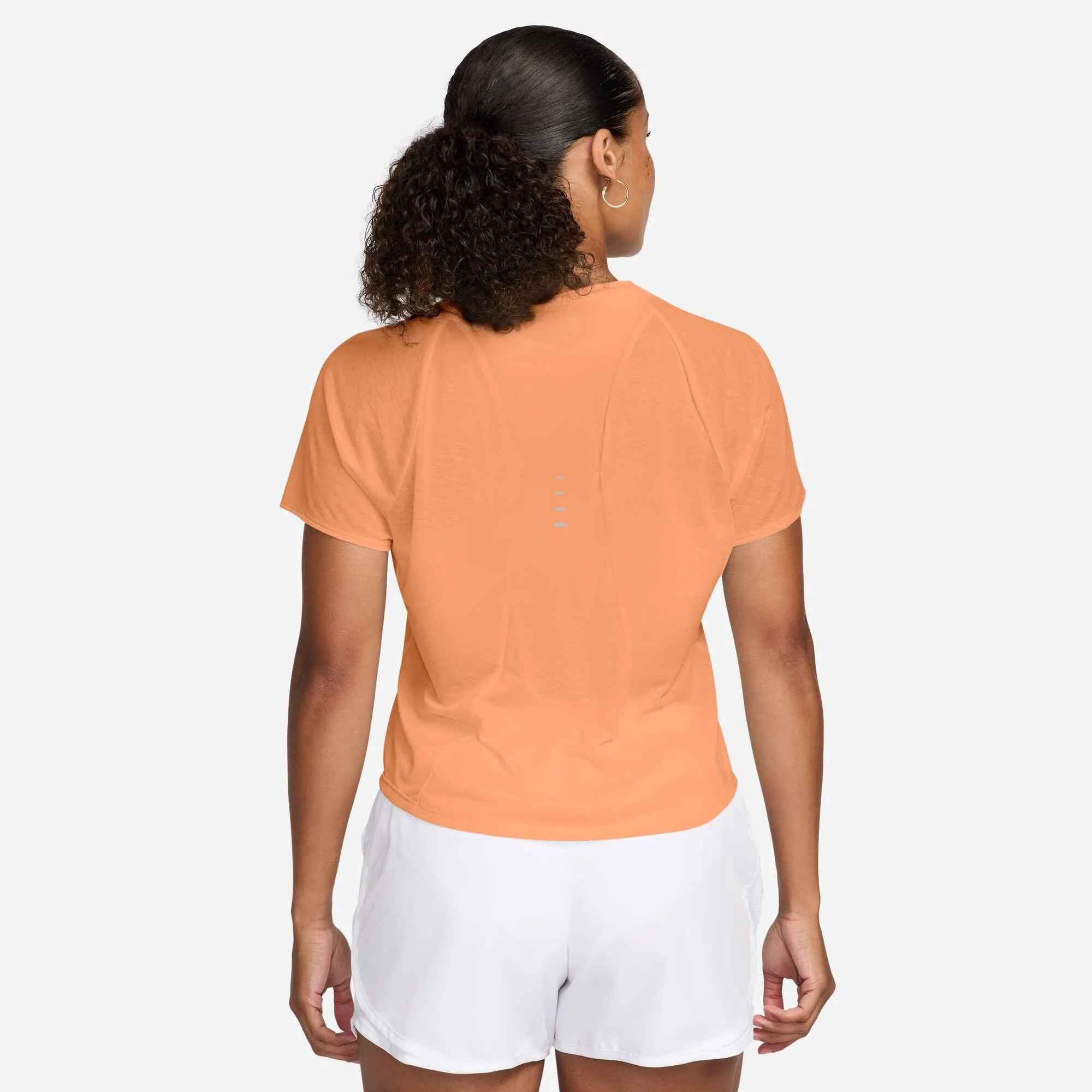 Funktionsshirt NIKE SWIFT Slim Fit