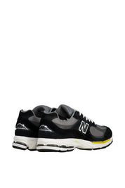 Sneaker 2002R