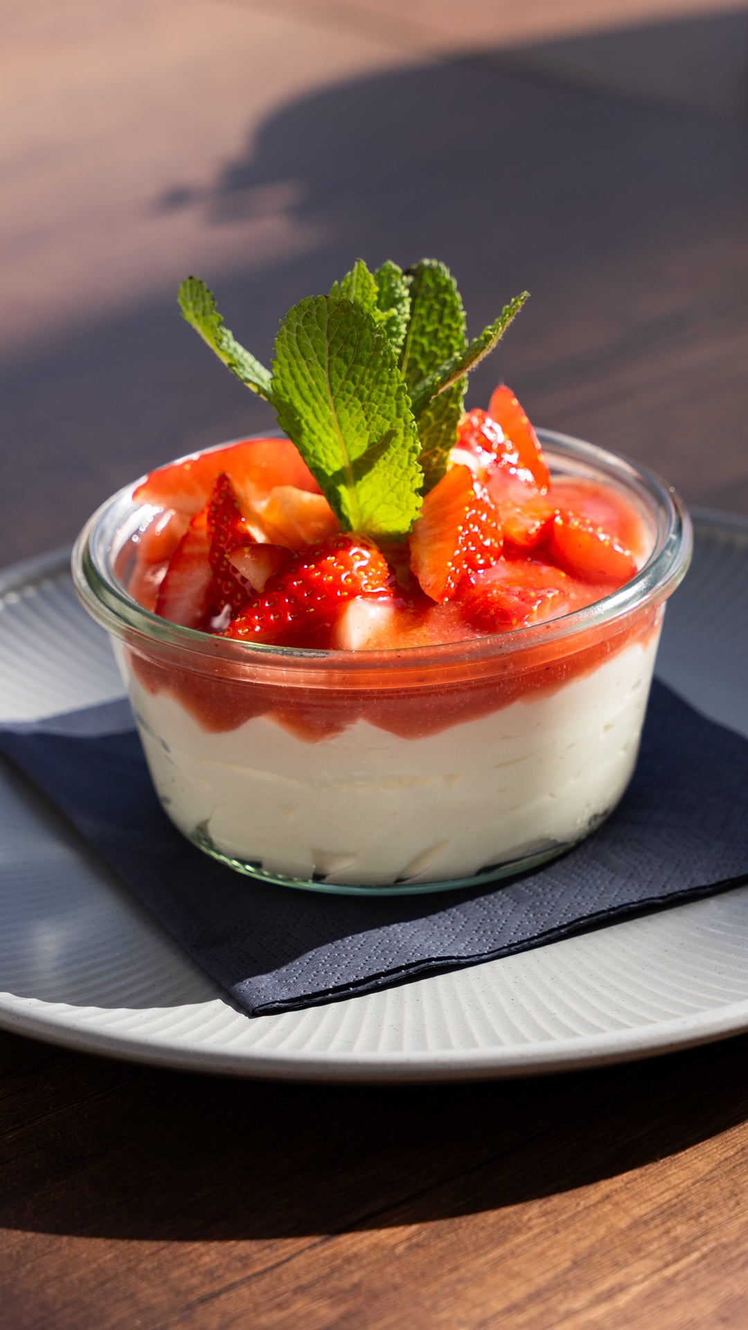 erdbeer_joghurt_schaum_01.jpg